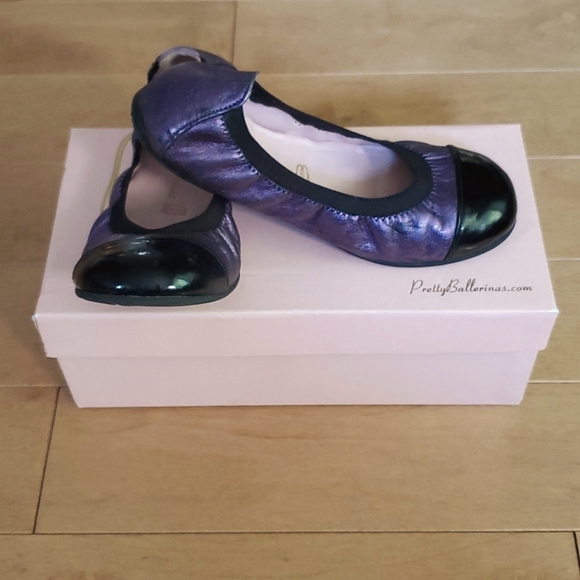 Pretty Ballerinas Flats - Euro 30/US 12.5 - Picture 2 of 11